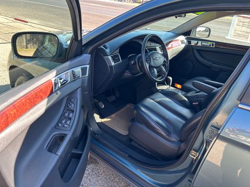 Used 2006 Chrysler Pacifica Touring image 4