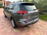 Used 2017 Nissan Rogue SV image 5