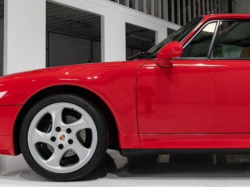 Used 1998 Porsche 911 image 10