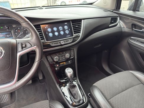 Used 2021 Buick Encore Preferred image 14