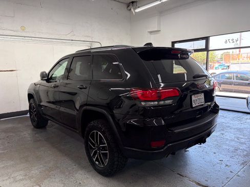 Used 2020 Jeep Grand Cherokee 4WD Trailhawk image 7