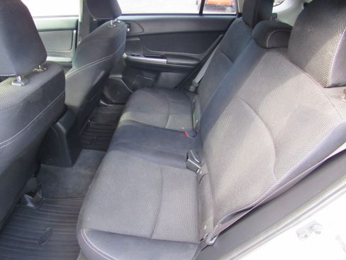 Used 2015 Subaru XV Crosstrek 2.0i Premium AWD/4WD image 12
