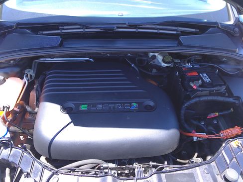 Used 2013 Ford Focus Electric Hatchback FWD image 38