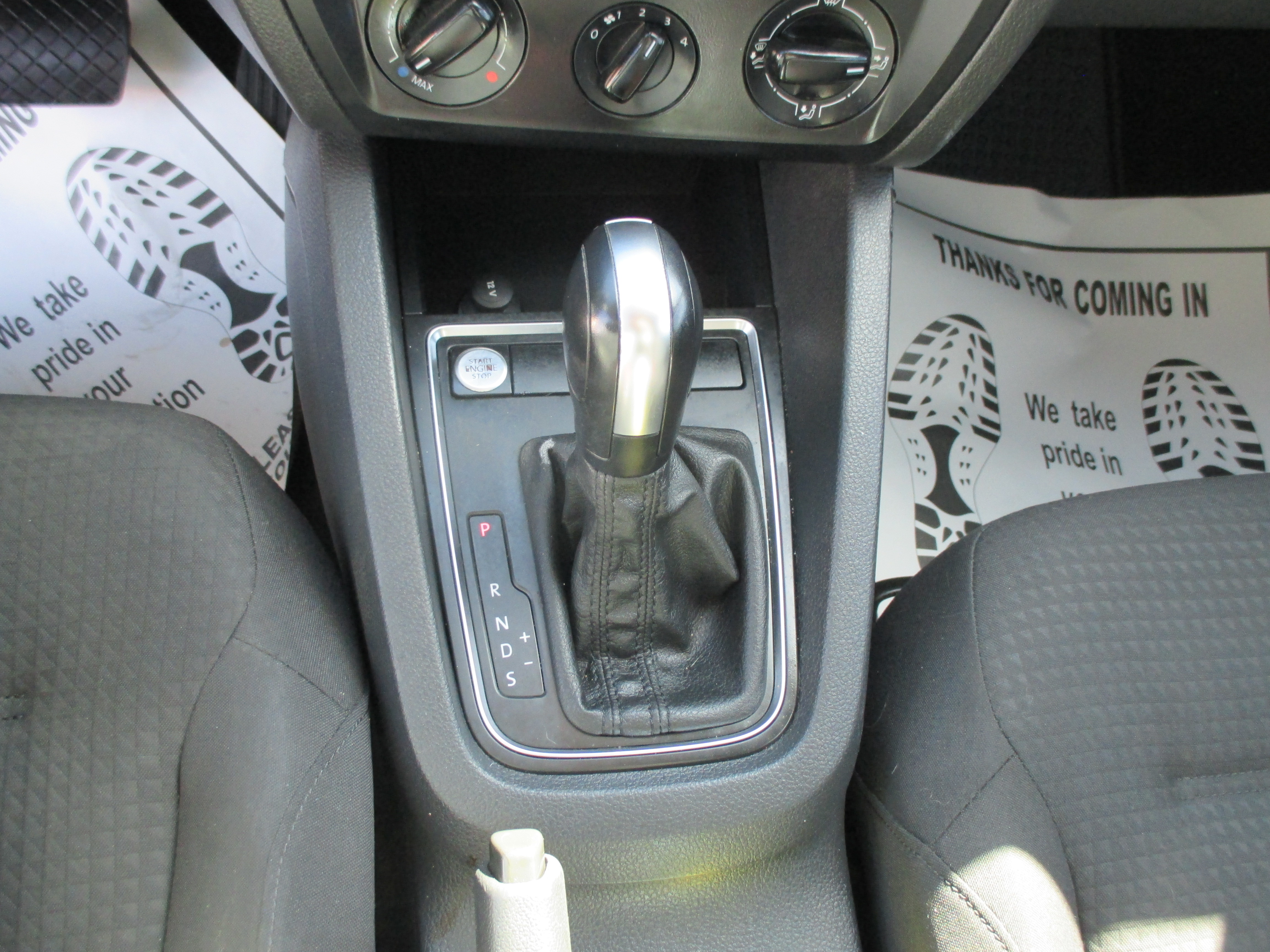 Used 2015 Volkswagen Jetta SE Sedan 4D FWD image 8
