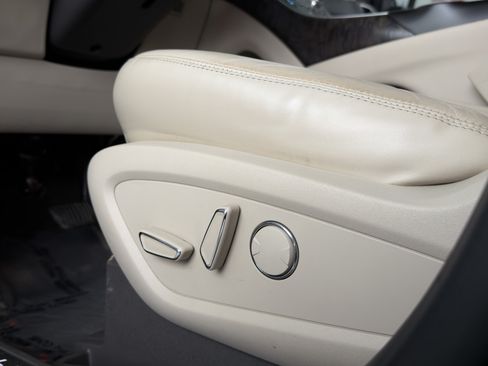 Used 2016 Lincoln MKX Reserve image 17