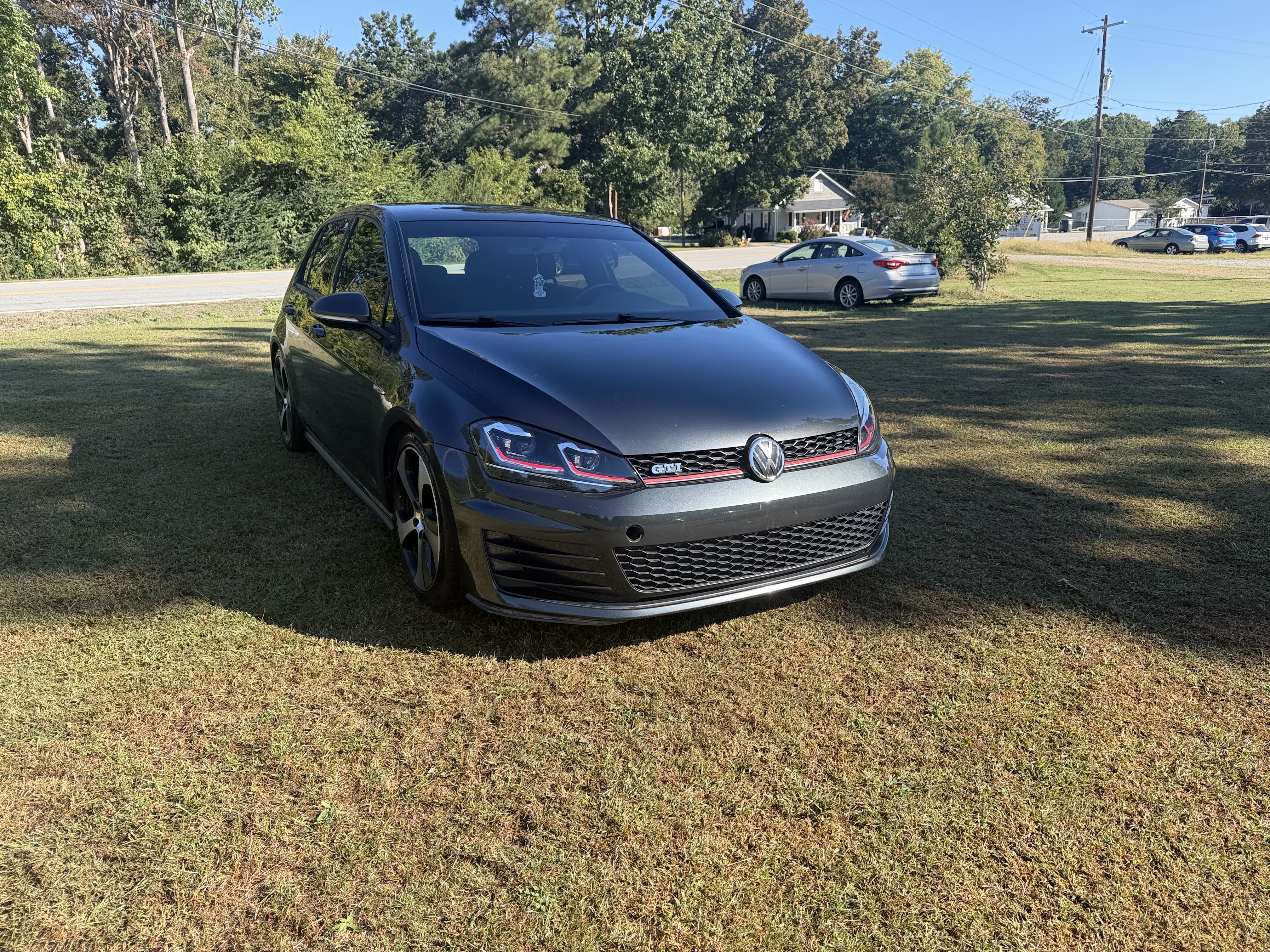 Used 2017 Volkswagen GTI 4-Door FWD image 12