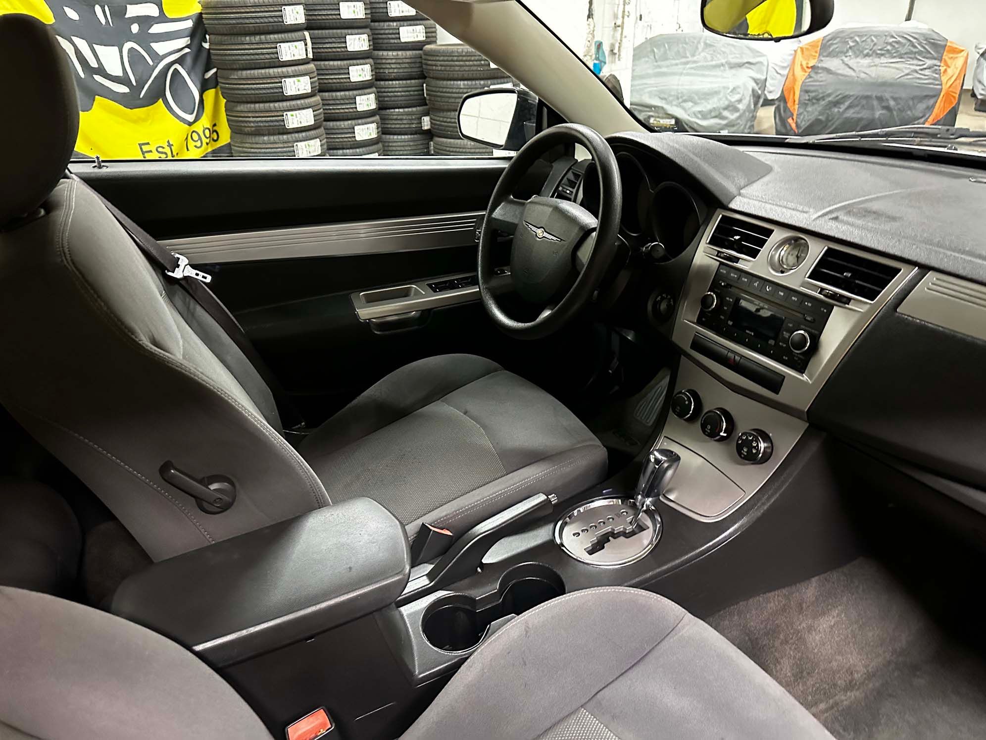 Used 2009 Chrysler Sebring LX FWD image 21
