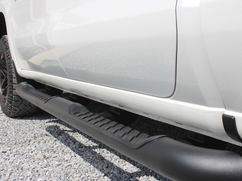 Used 2020 Chevrolet Silverado 1500 LT Trail Boss image 21