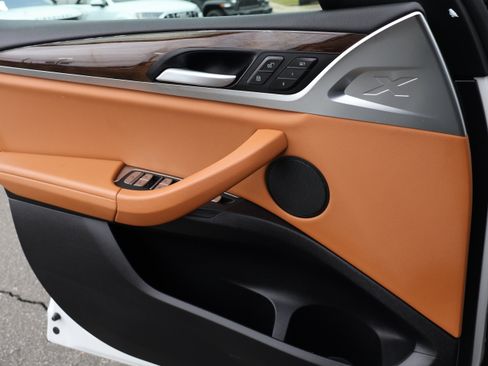 Used 2022 BMW X4 xDrive30i image 23