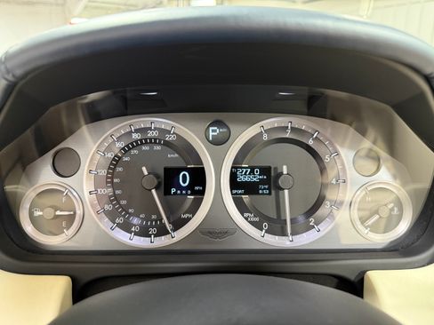 Used 2014 Aston Martin DB9 RWD image 36