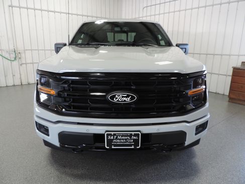 Used 2024 Ford F150 XLT AWD/4WD image 5