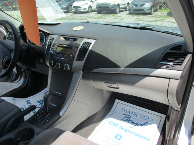 Used 2010 Hyundai Sonata GLS FWD image 23