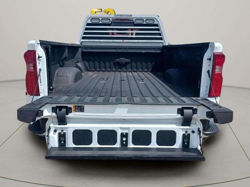Used 2024 Chevrolet Silverado 3500 4x4 Crew Cab LT DRW image 15