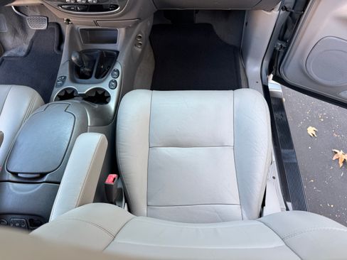 Used 2004 Toyota Sequoia Limited image 29