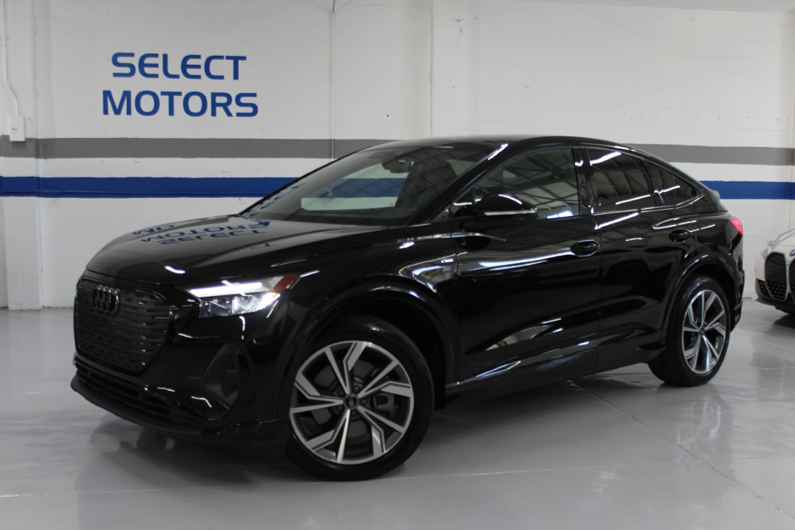 Used 2024 Audi Q4 e-tron quattro Premium Plus Sportback AWD/4WD image 2