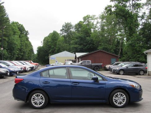 Used 2017 Subaru Impreza 2.0i Premium Sedan AWD/4WD image 8