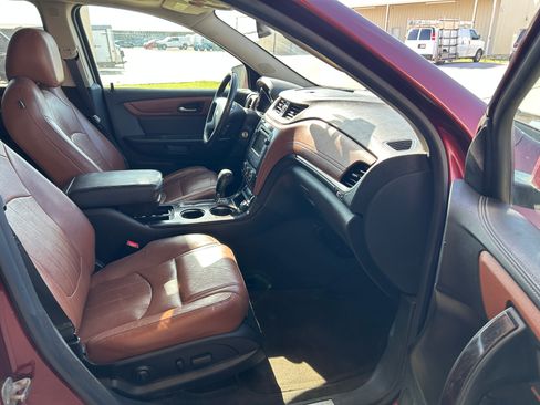 Used 2017 Chevrolet Traverse Premier image 15