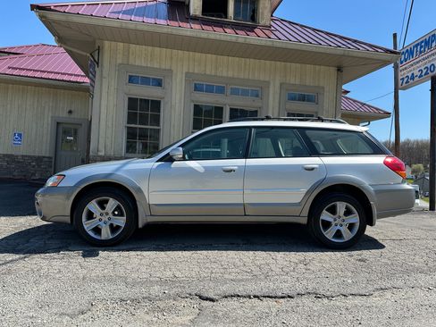Used 2006 Subaru Outback H6 L.L. Bean Edition image 2
