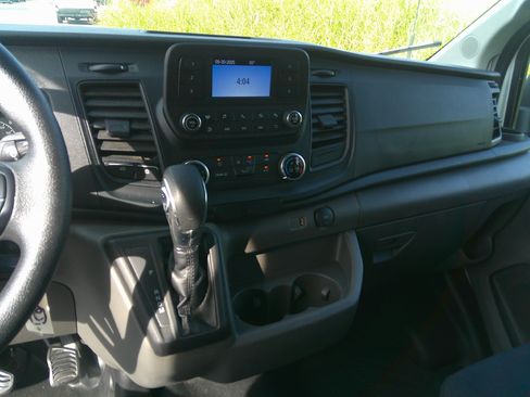 Used 2024 Ford Transit 250 XL image 10