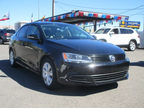 Used 2014 Volkswagen Jetta SE image 10