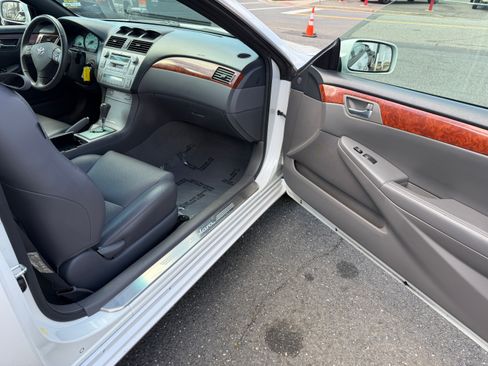 Used 2006 Toyota Solara SLE image 17