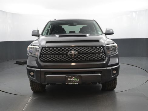 Used 2018 Toyota Tundra SR5 image 8