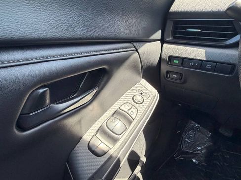 Used 2024 Nissan Sentra S FWD image 17
