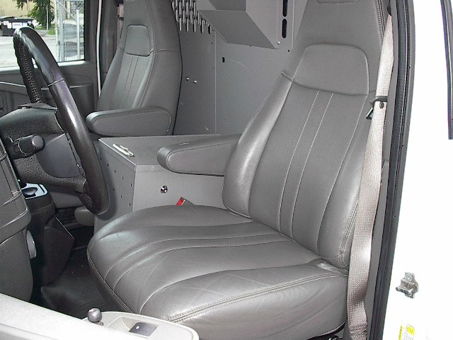 Used 2021 Chevrolet Express 3500 UNAVAIL RWD image 11