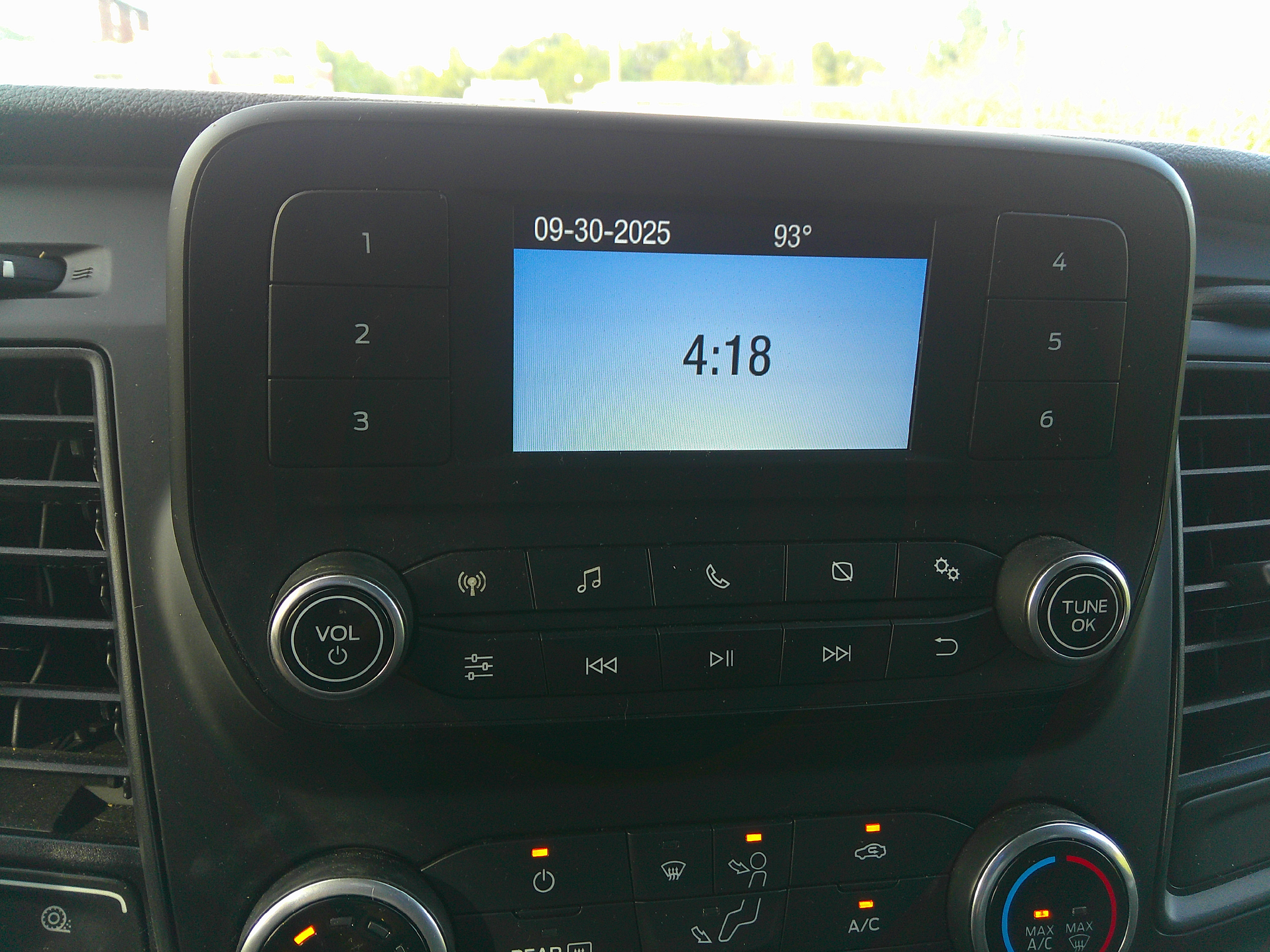 Used 2020 Ford Transit 150 Low Roof RWD image 16