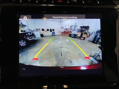 Used 2023 Jeep Grand Cherokee L Laredo image 12