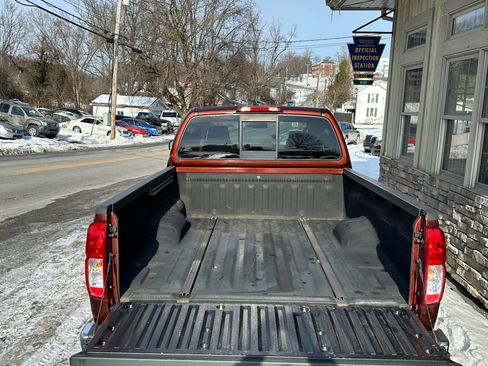 Used 2017 Nissan Frontier SV image 17