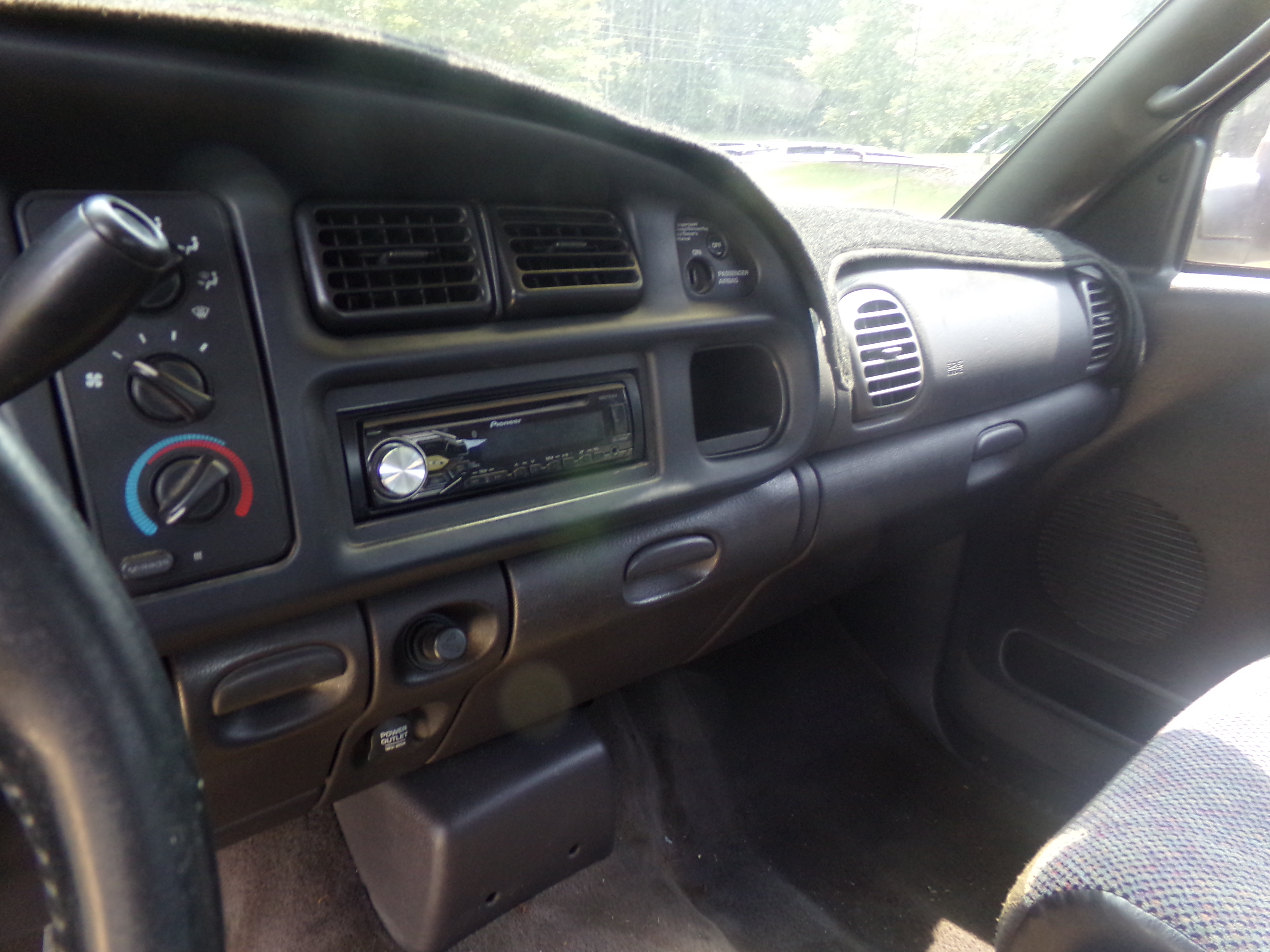 Used 2001 Dodge Ram 3500 Truck SLT RWD image 11