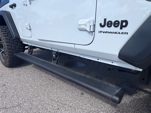 Used 2024 Jeep Wrangler 4WD Unlimited Sport image 39