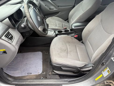 Used 2013 Hyundai Elantra image 9