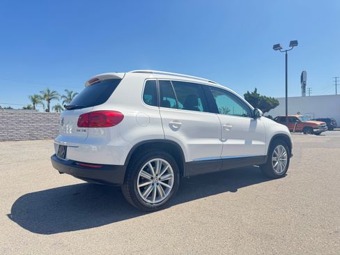 Used 2012 Volkswagen Tiguan FWD image 9