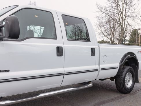 Used 1999 Ford F350 XLT image 23