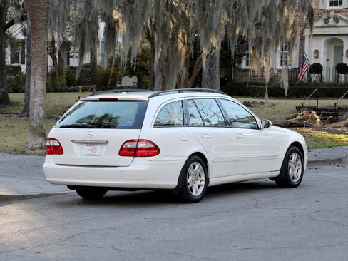 Used 2004 Mercedes-Benz E 320 Wagon image 3