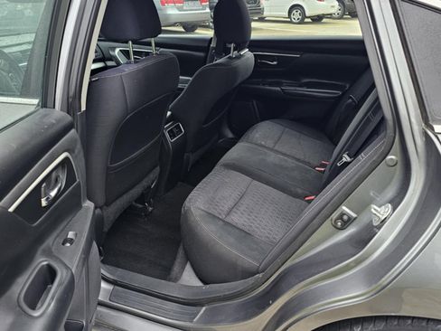 Used 2016 Nissan Altima 2.5 SV image 10