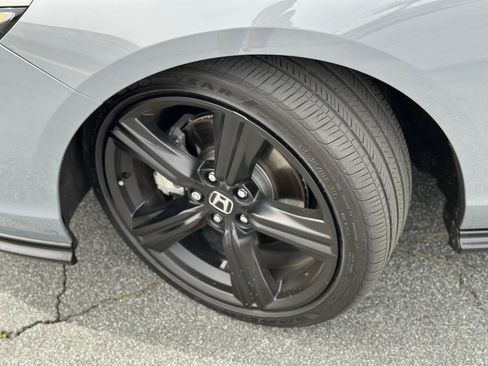 Used 2024 Honda Accord Hybrid Sport-L image 22