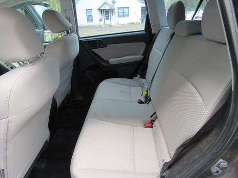 Used 2014 Subaru Forester 2.5i Premium AWD/4WD image 13