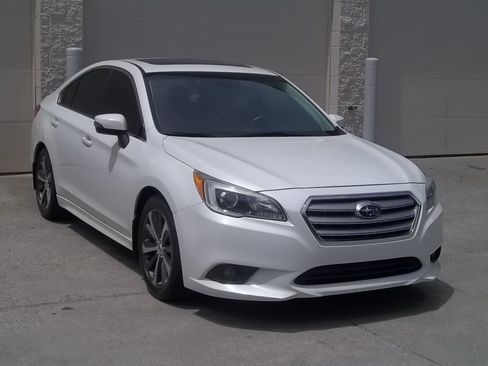 Used 2015 Subaru Legacy 3.6R Limited AWD/4WD image 3