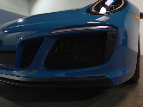 Used 2018 Porsche 911 Targa 4 GTS image 30