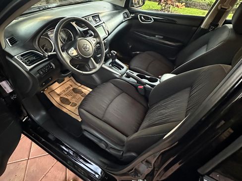 Used 2019 Nissan Sentra SV FWD image 7