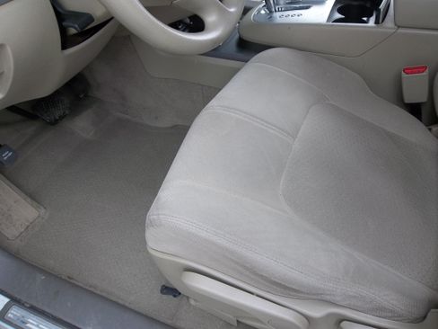 Used 2011 Nissan Murano S image 6