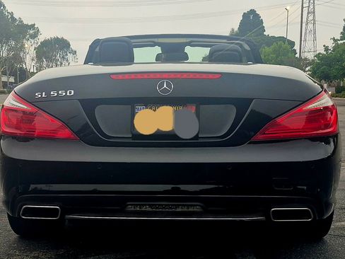 Used 2013 Mercedes-Benz SL 550 image 17