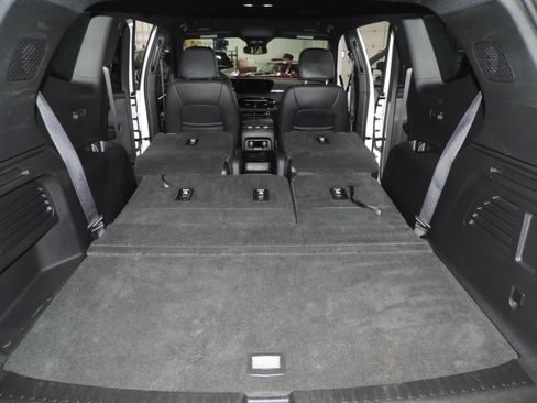 Used 2026 Buick Enclave AWD Sport Touring image 31