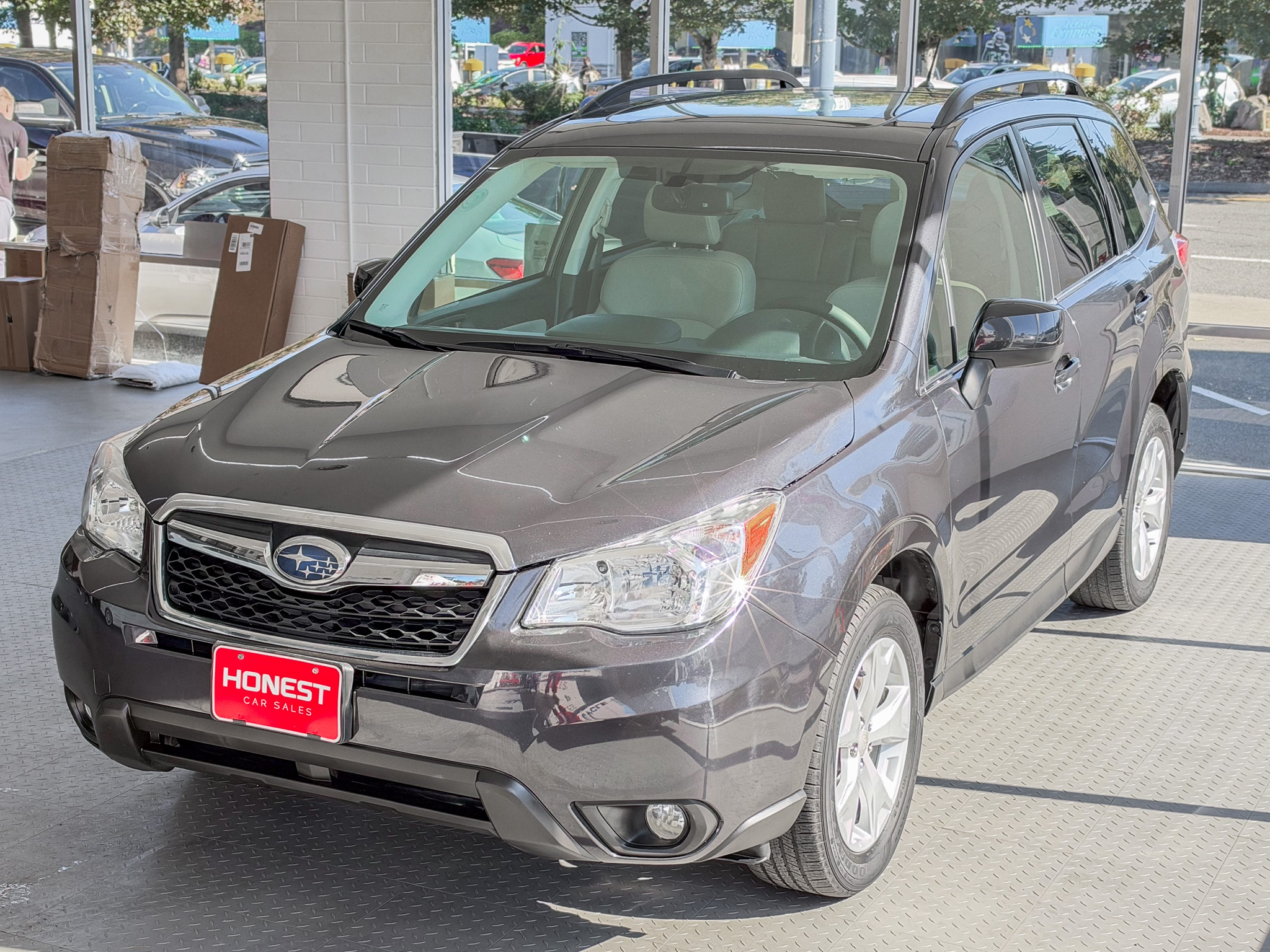 Used 2014 Subaru Forester 2.5i Limited AWD/4WD image 3