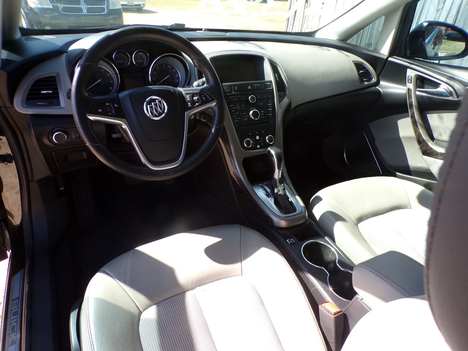 Used 2015 Buick Verano FWD image 8