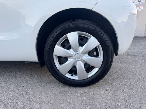 Used 2009 Toyota Yaris image 12