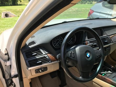 Used 2008 BMW X5 3.0si image 11